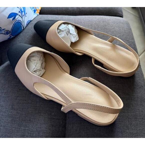 Beige and black flats - Picture 2 of 2